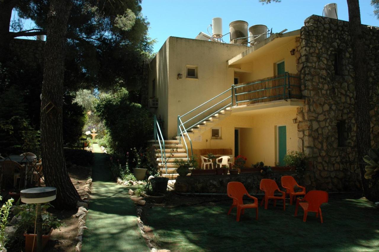 Safed Inn Номер фото