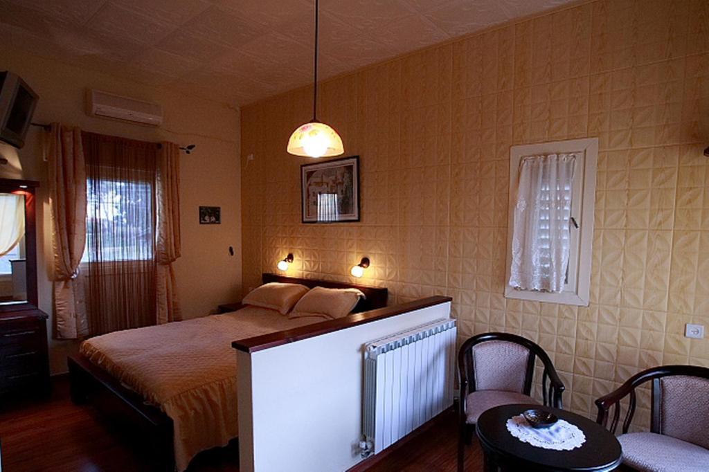 Safed Inn Номер фото