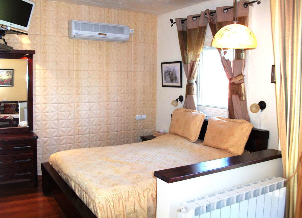 Safed Inn Экстерьер фото
